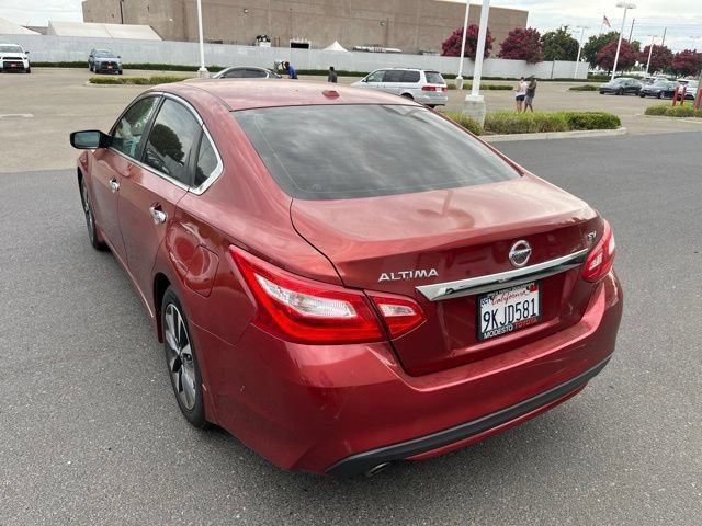 Used 2016 Nissan Altima 2.5 SV FWD image 7