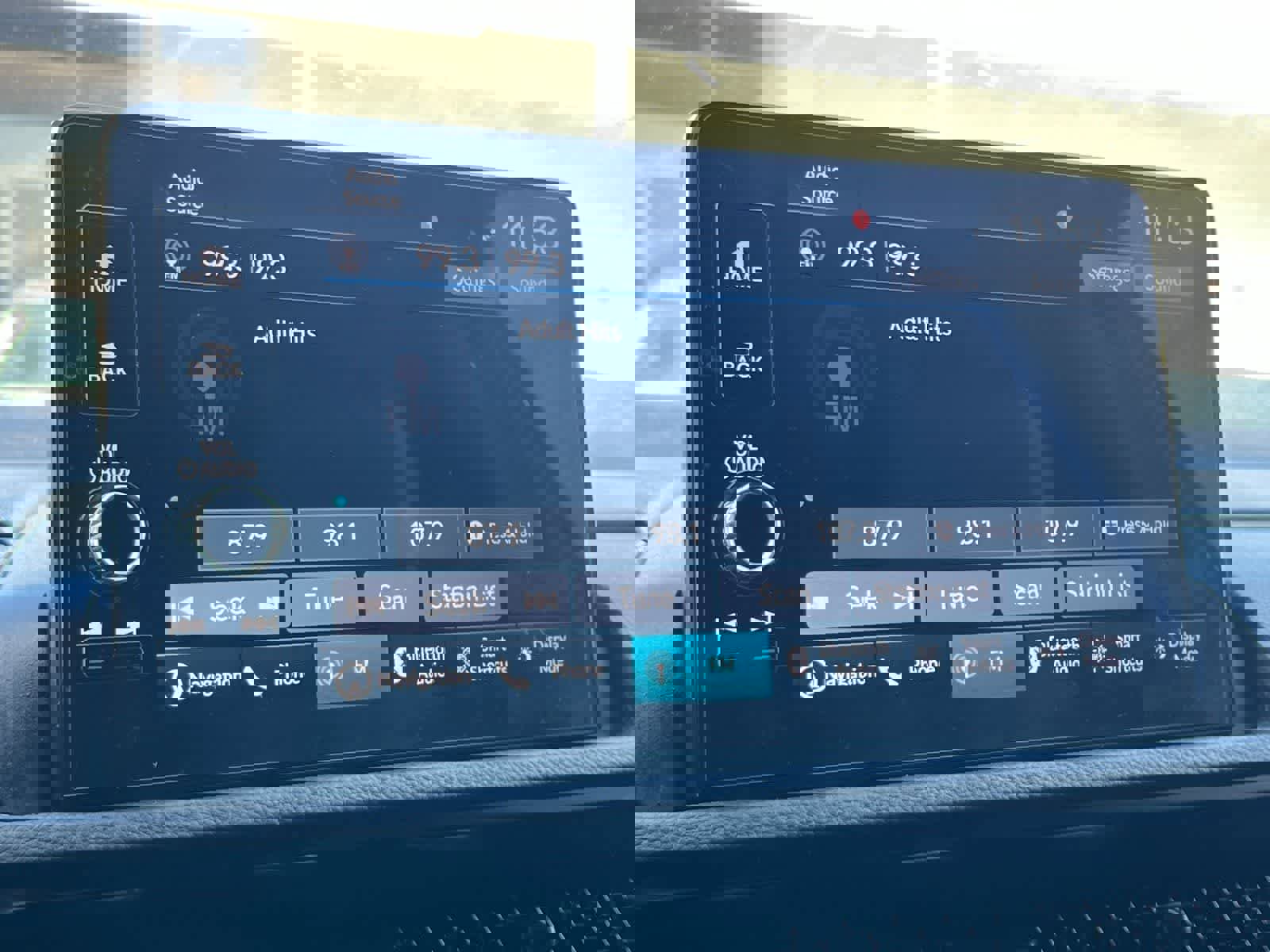 Used 2025 Honda CR-V Sport Touring image 19