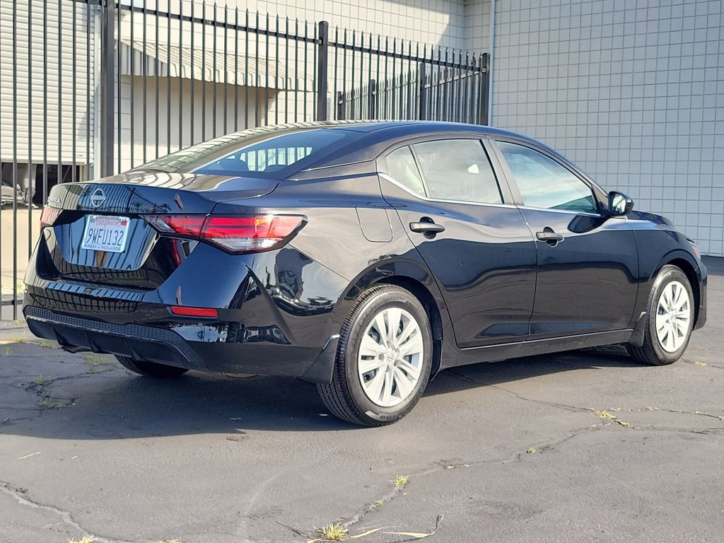 Used 2025 Nissan Sentra S FWD image 29