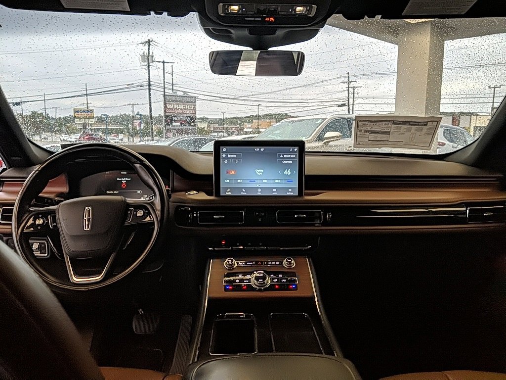 Used 2022 Lincoln Aviator Grand Touring image 12