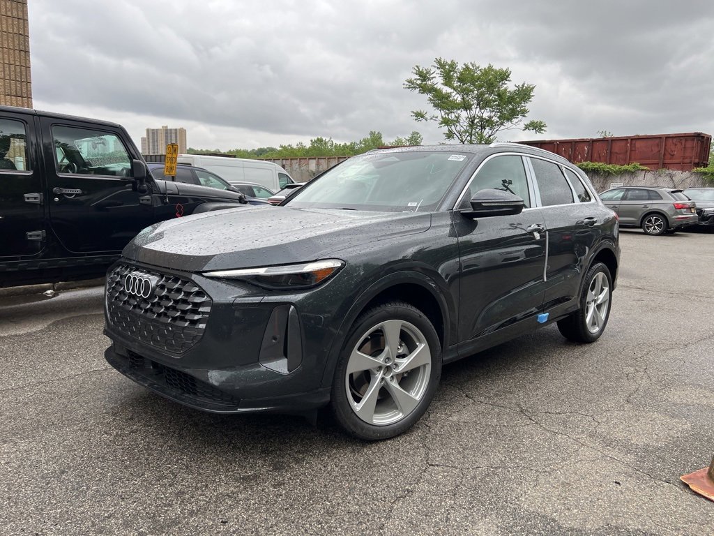 New 2025 Audi Q5 Premium Plus