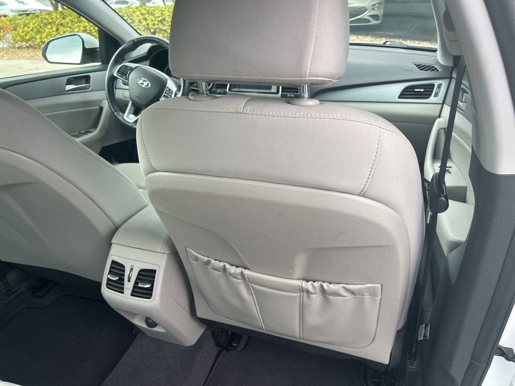 Used 2019 Hyundai Sonata SEL w/ Tech Package 02 FWD image 11