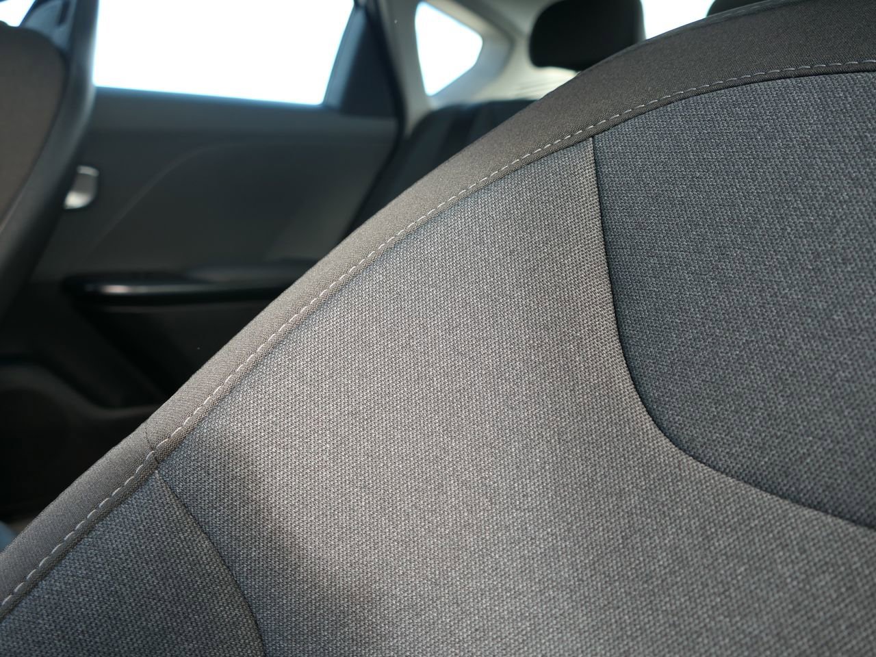 New 2025 Kia K4 LXS image 11