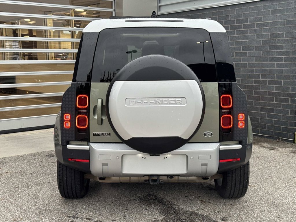 Used 2021 Land Rover Defender 90 First Edition AWD/4WD image 5