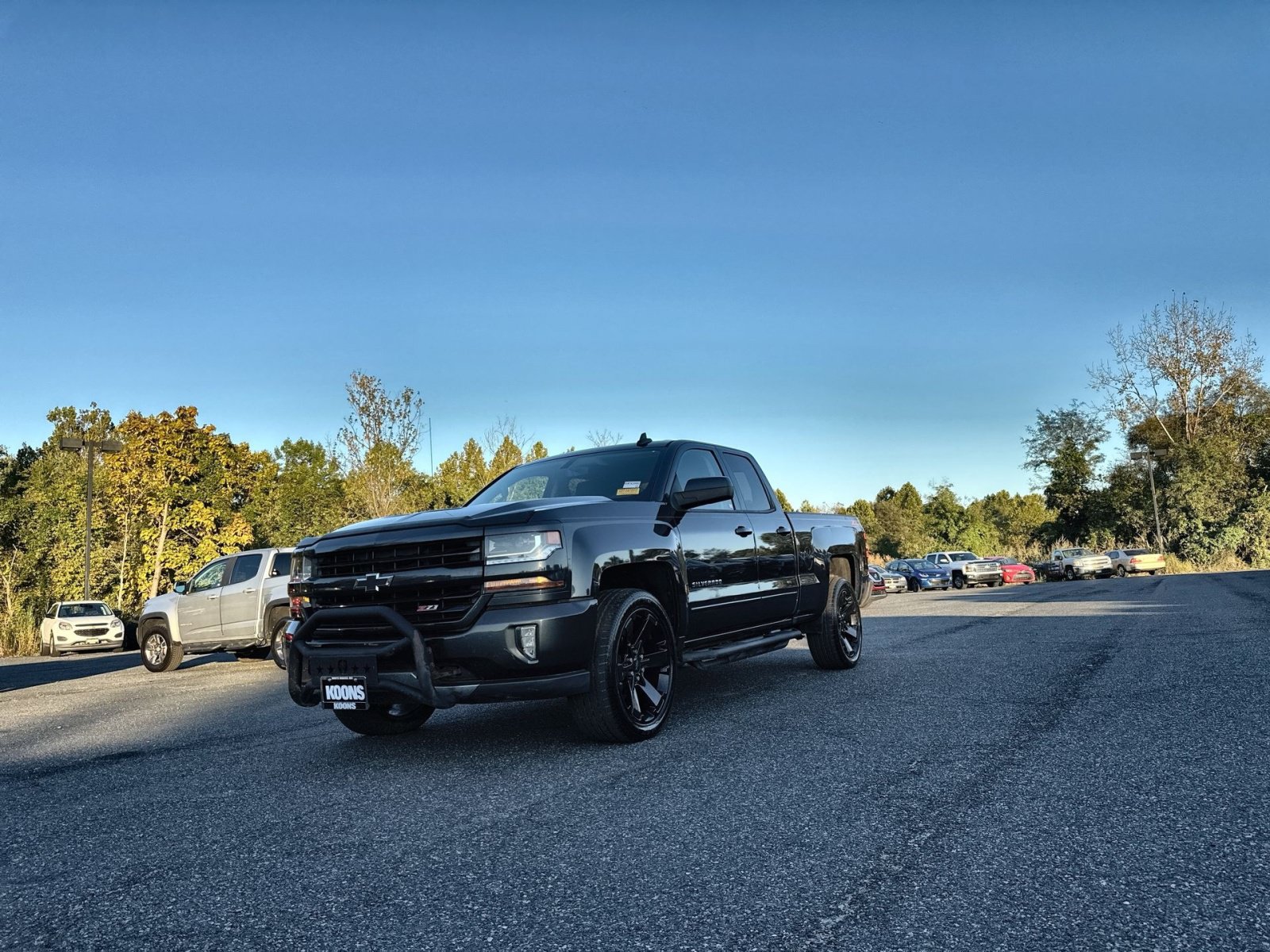 Used 2017 Chevrolet Silverado 1500 LT w/ All Star Edition AWD/4WD image 1