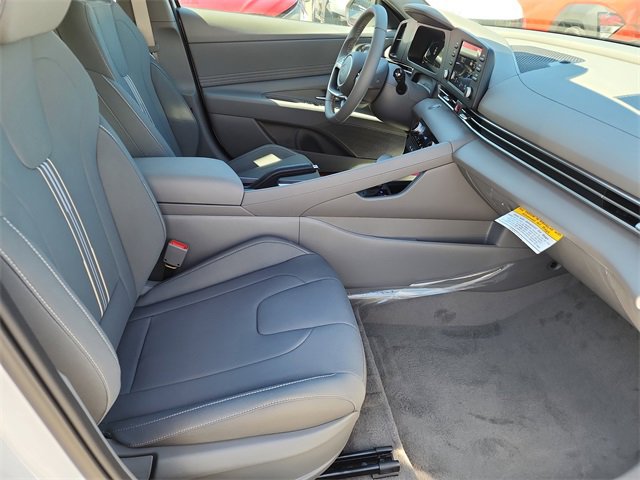 New 2025 Hyundai Elantra Sport image 9