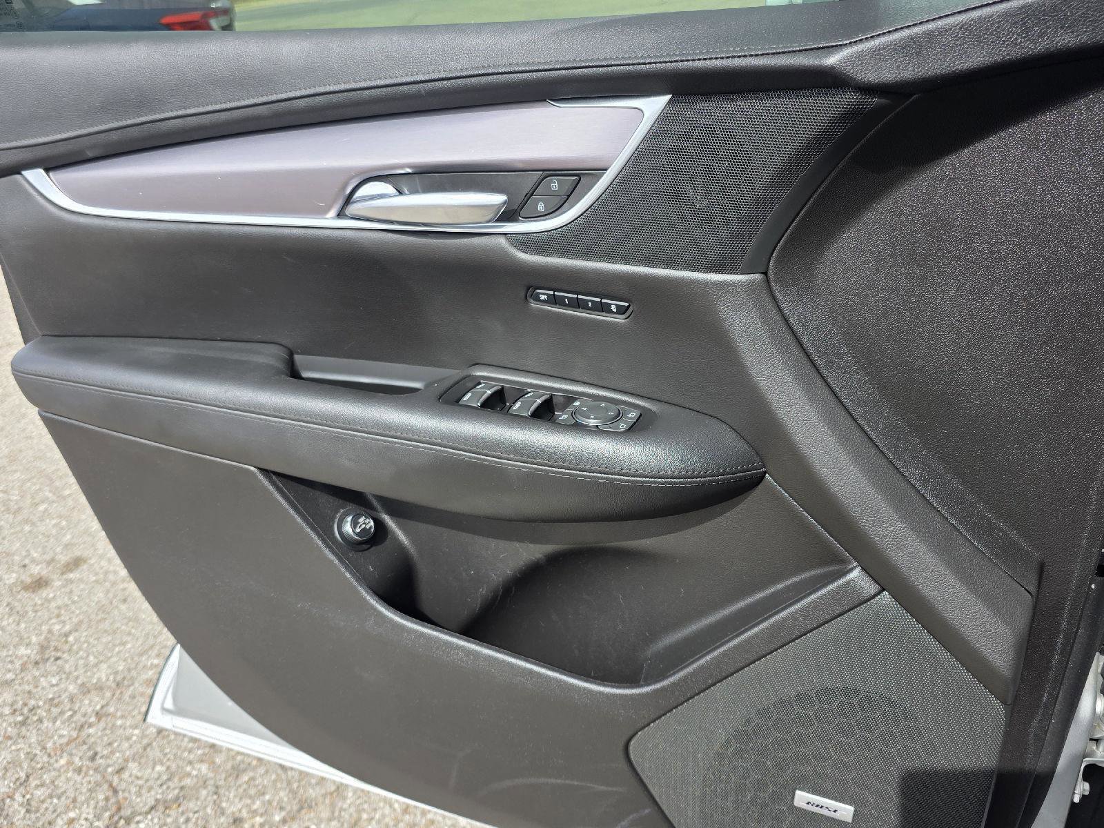 Used 2019 Cadillac XT5 Luxury FWD image 39