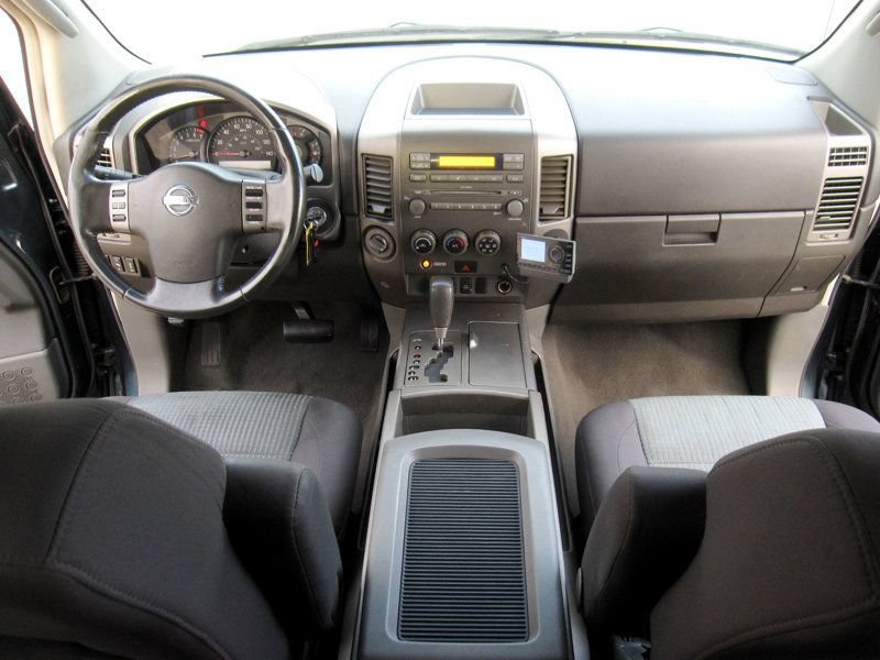 Used 2005 Nissan Titan SE AWD/4WD image 27