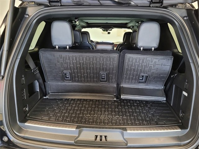 Used 2024 Lincoln Navigator Black Label image 14