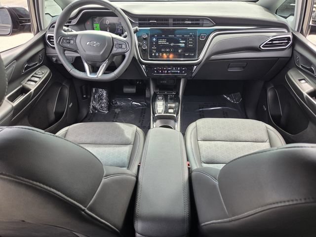 Used 2023 Chevrolet Bolt LT w/ Infotainment Package FWD image 13