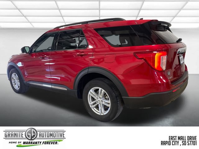 Used 2023 Ford Explorer XLT AWD/4WD image 4