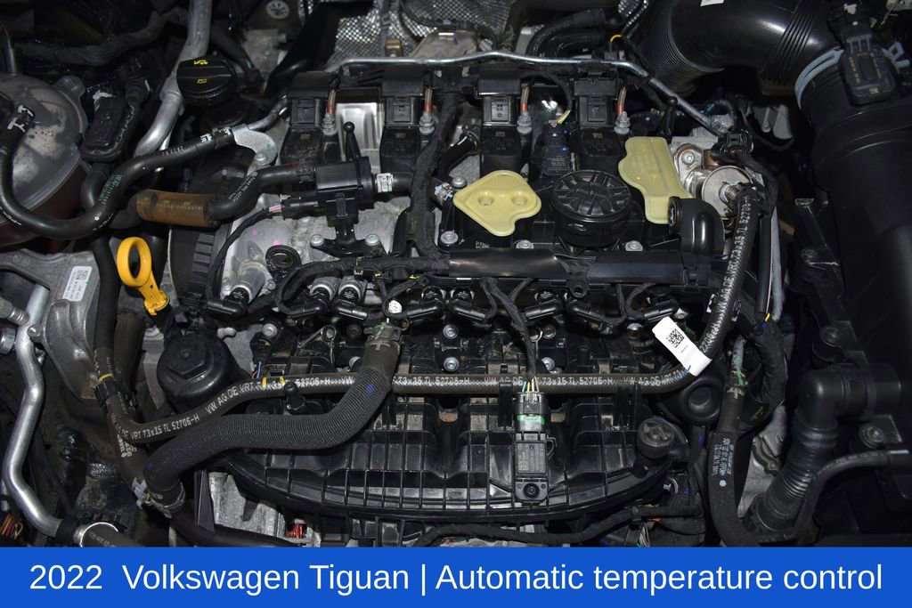 Used 2022 Volkswagen Tiguan SEL R-Line image 7