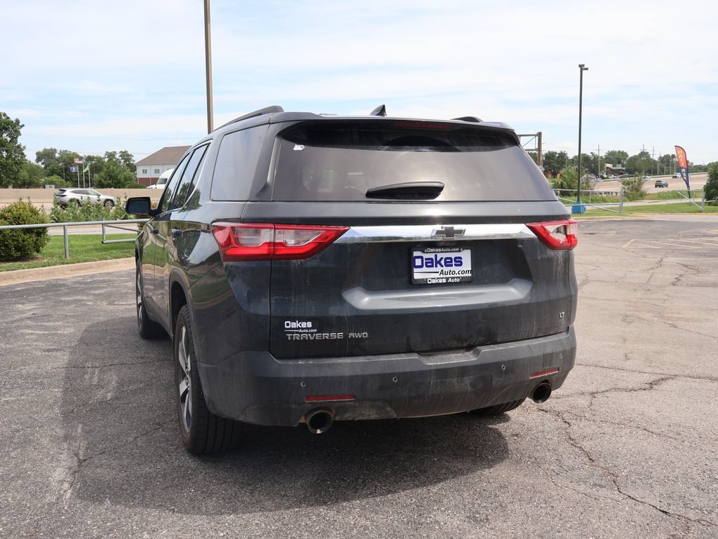 Used 2021 Chevrolet Traverse LT w/ LT Premium Package AWD/4WD image 15