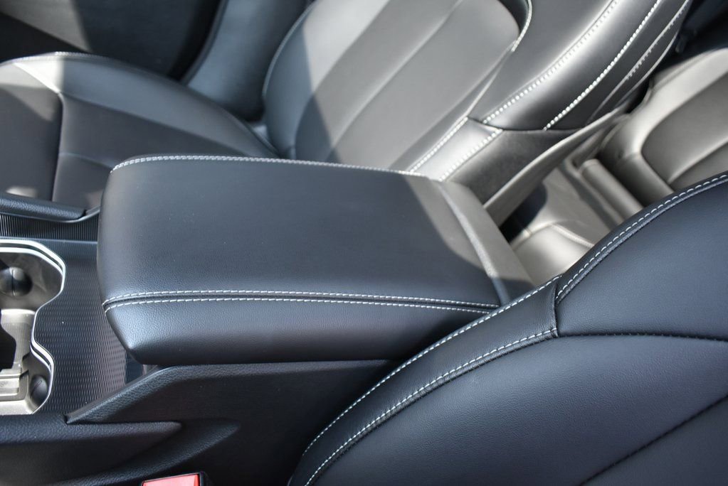 Used 2025 Jeep Grand Cherokee Limited w/ Black Appearance Package image 45