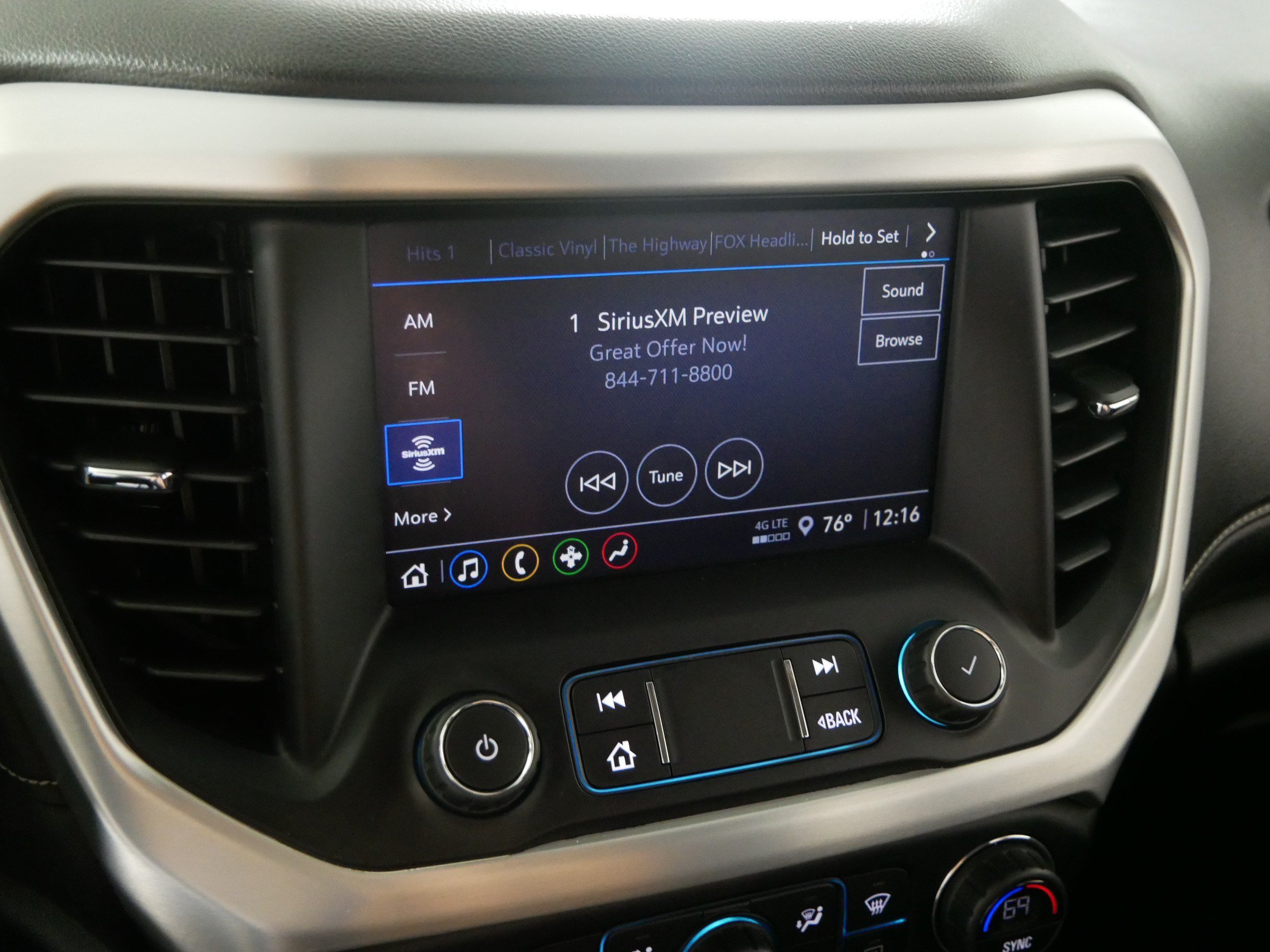Certified 2021 GMC Acadia SLE w/ Driver Convenience Package AWD/4WD image 22