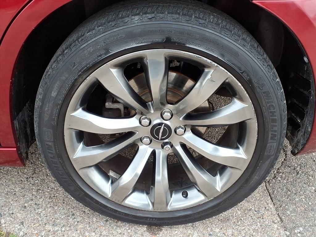 Used 2014 Chrysler 300 S image 9