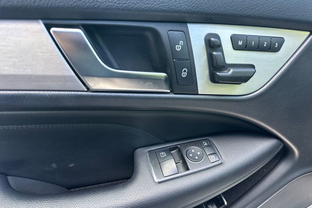 Used 2013 Mercedes-Benz C 250 Coupe image 11