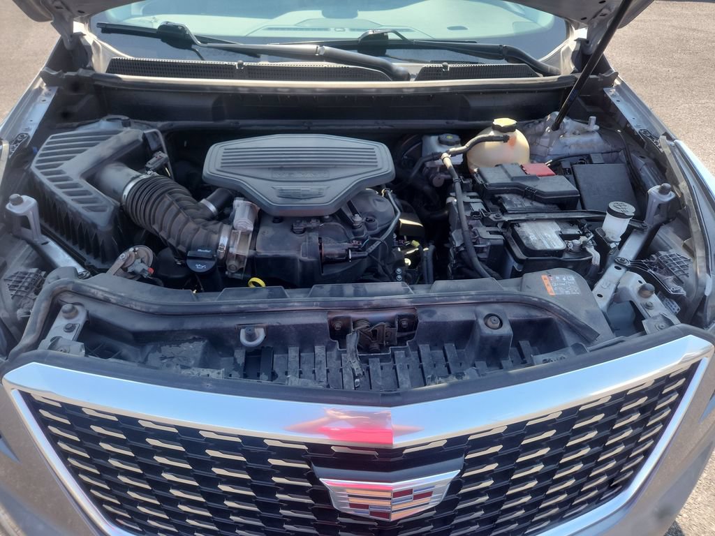 Used 2021 Cadillac XT5 Premium Luxury w/ LPO, Floor Liner Package FWD image 23