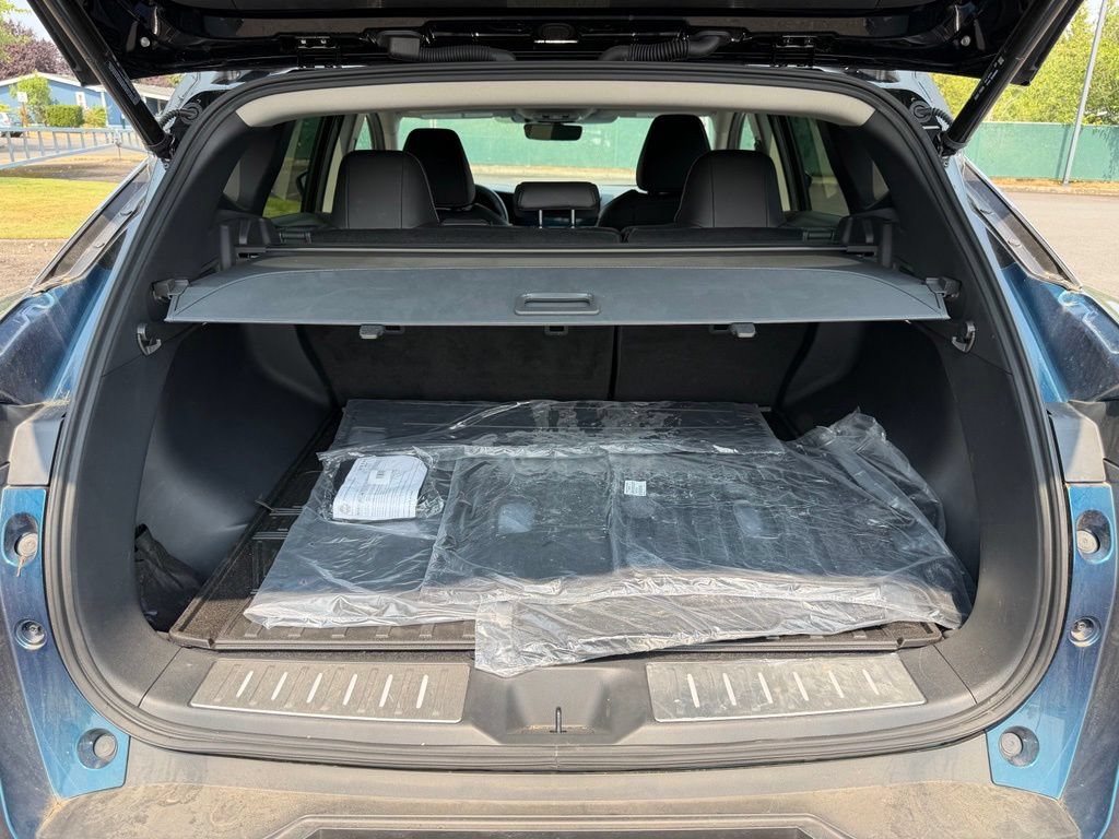 Used 2025 Nissan Murano SL w/ Cargo Package AWD/4WD image 11