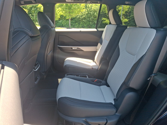 New 2026 Lexus TX 500h AWD image 5
