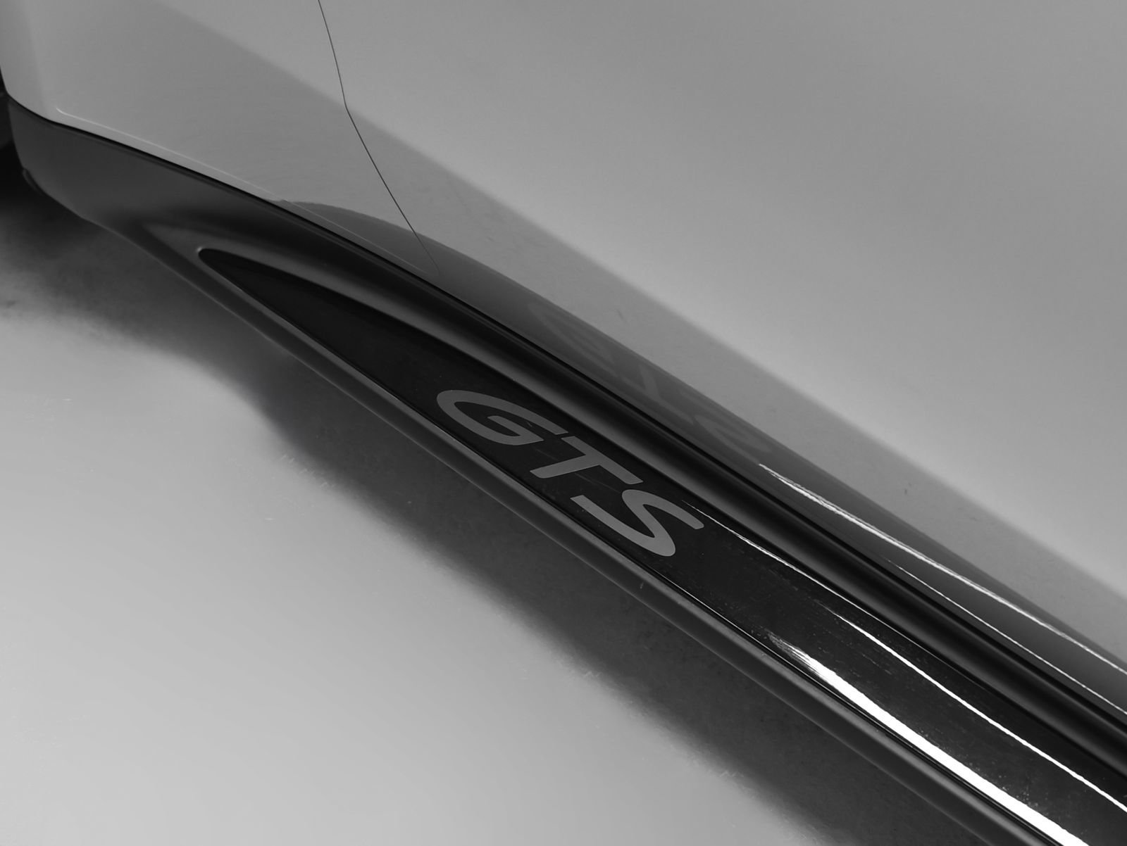 Certified 2026 Porsche Panamera GTS AWD/4WD image 14