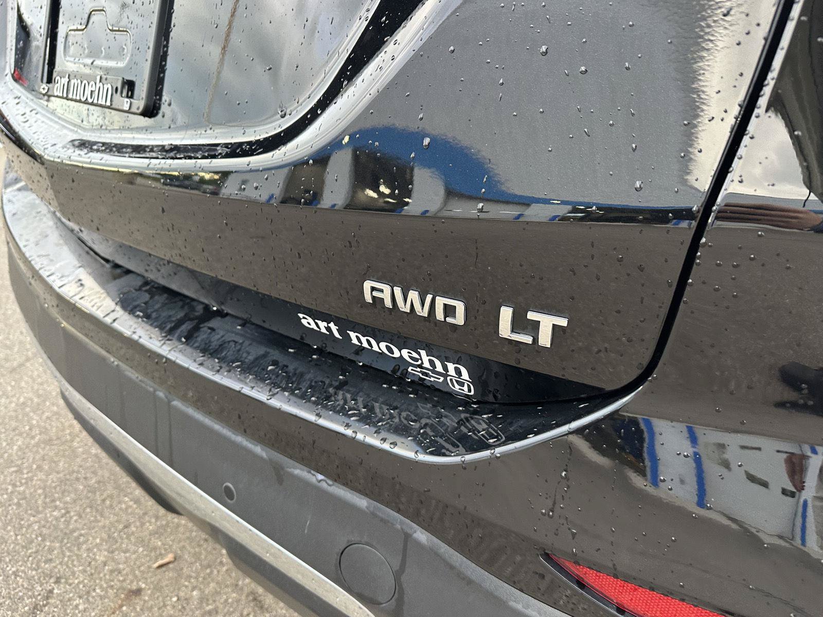 Used 2024 Chevrolet Equinox LT AWD/4WD image 4