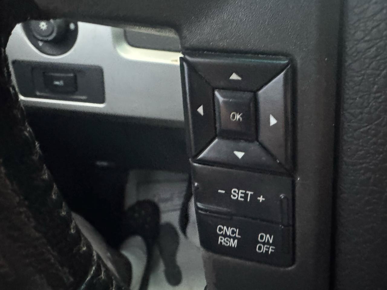 Used 2013 Ford F150 FX4 w/ Mid Equipment Group AWD/4WD image 16
