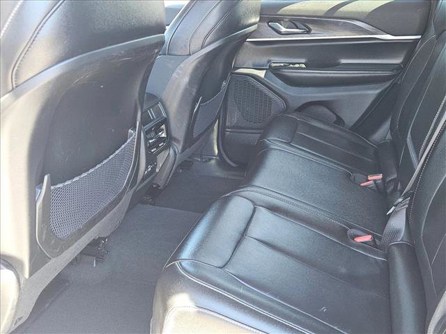 Used 2023 Jeep Grand Cherokee Limited image 23