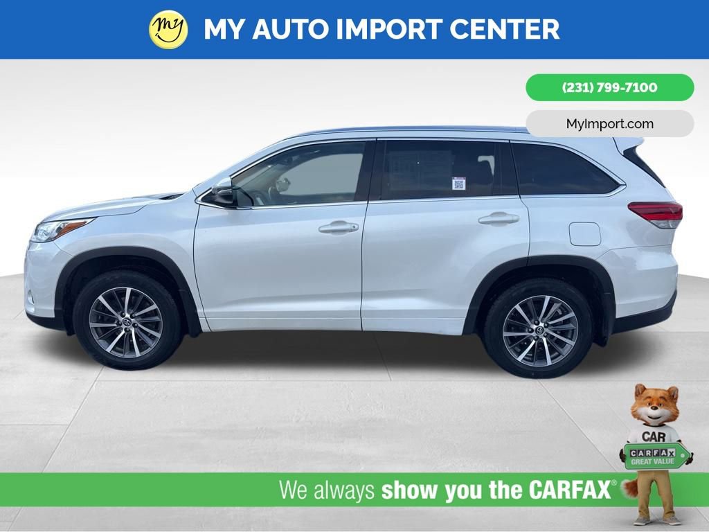 Used 2017 Toyota Highlander XLE image 4