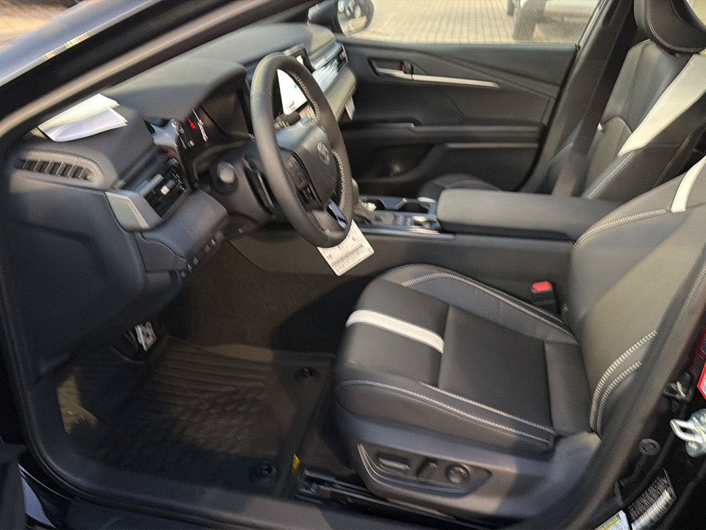 New 2026 Toyota Camry SE FWD image 10