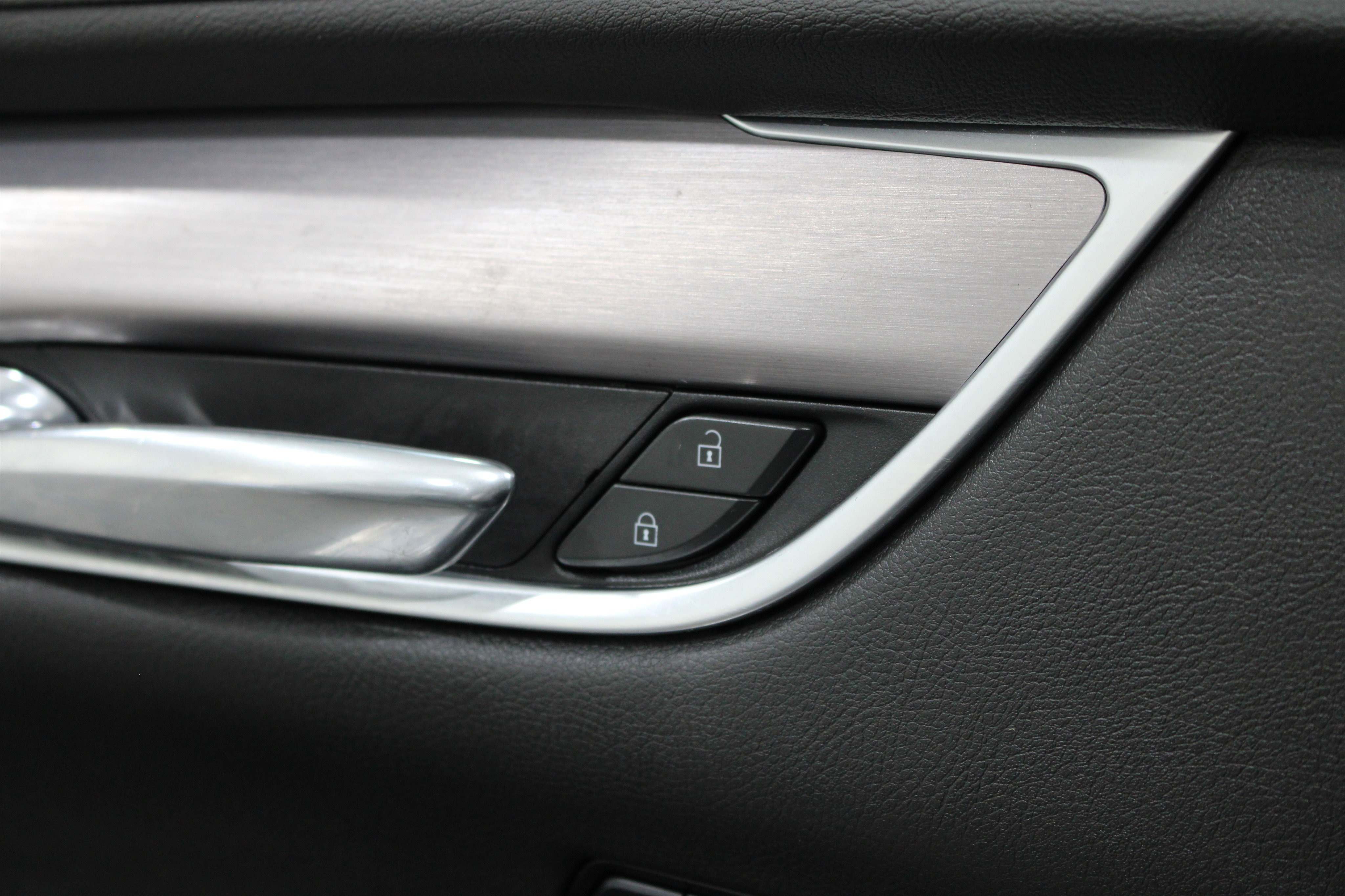 Certified 2024 Cadillac XT6 Luxury image 9