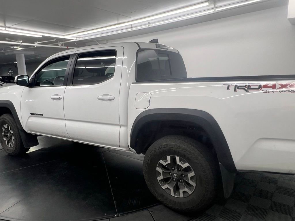 Used 2023 Toyota Tacoma TRD Off-Road AWD/4WD image 4