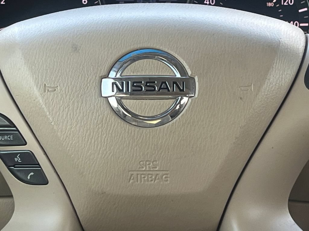 Used 2014 Nissan Pathfinder Platinum w/ Platinum Premium Package FWD image 11