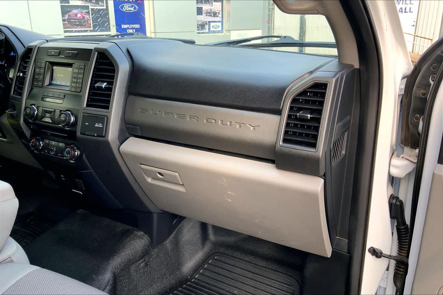 Used 2018 Ford F350 XL w/ Power Equipment Group RWD image 17