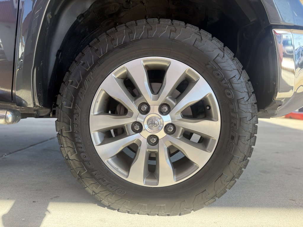 Used 2017 Toyota Tundra Limited image 9