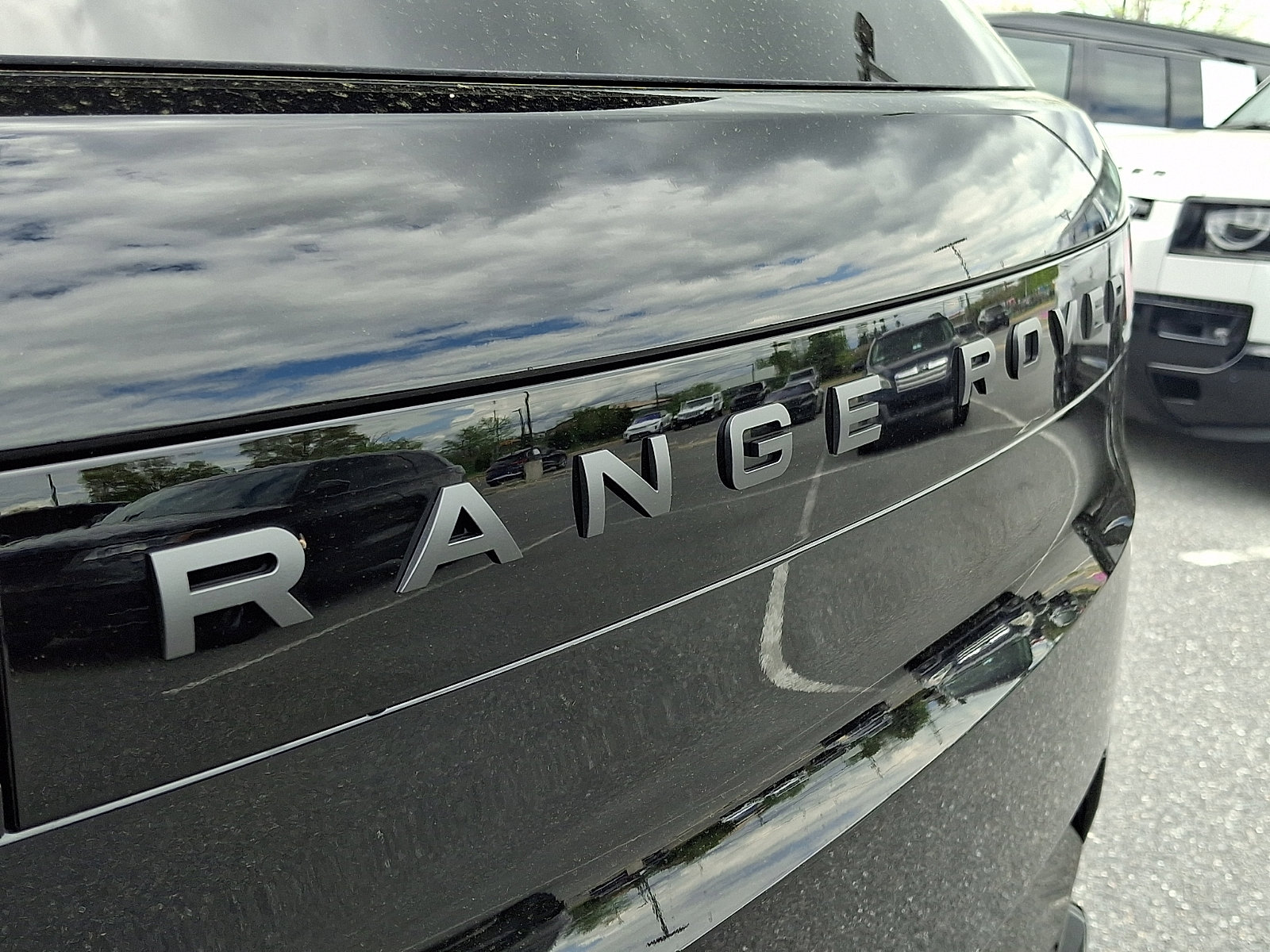 New 2026 Land Rover Range Rover Sport Dynamic SE AWD/4WD image 22
