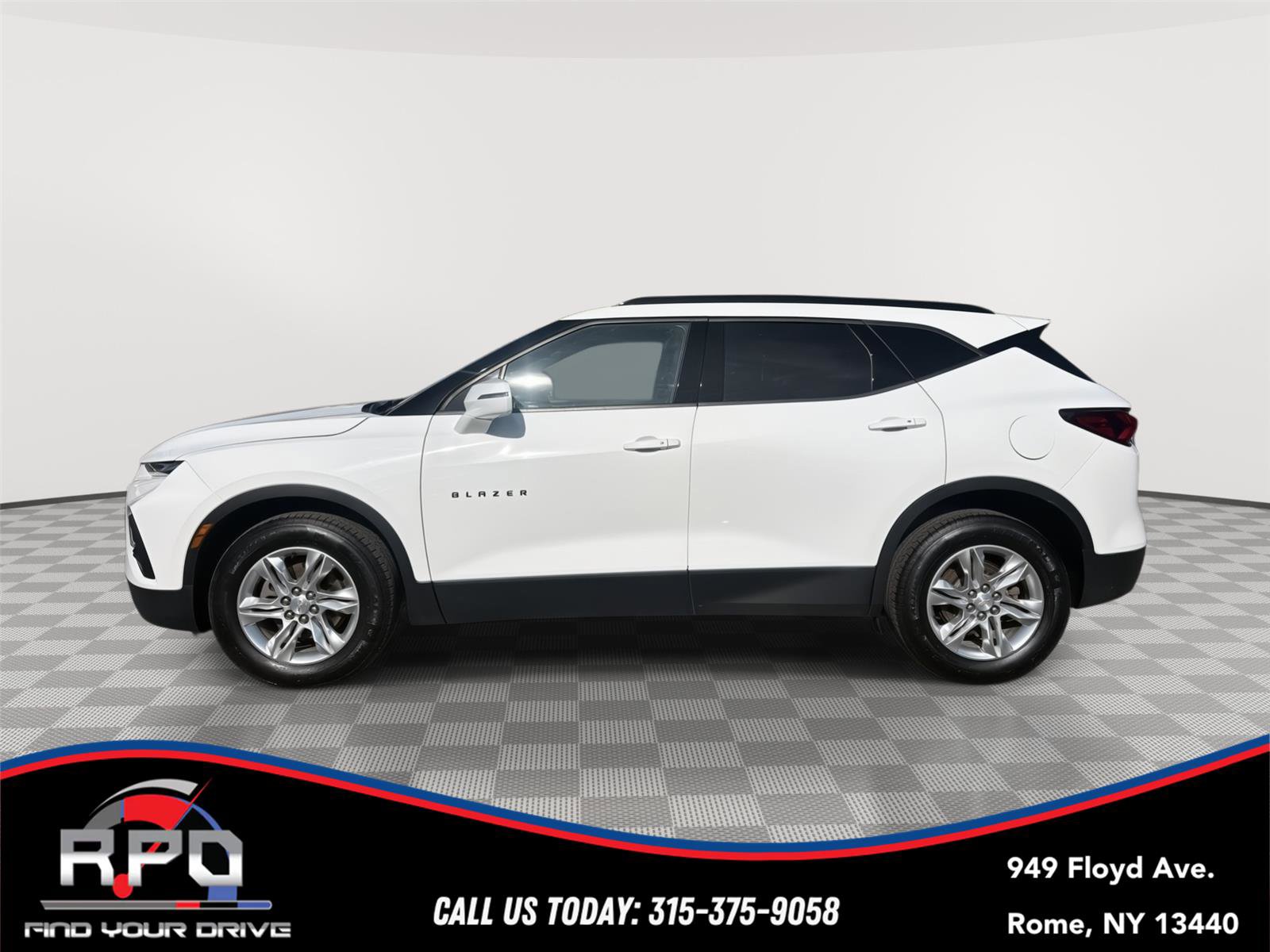 Used 2019 Chevrolet Blazer LT w/ Blazer Plus Package AWD/4WD image 2