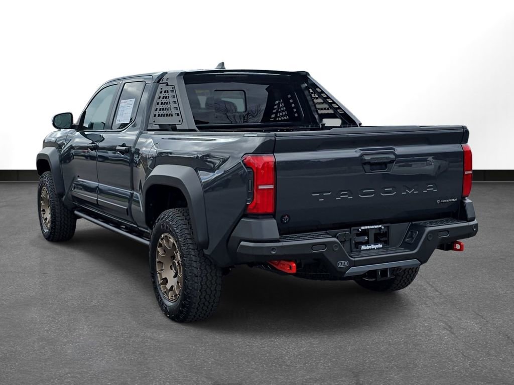 Used 2025 Toyota Tacoma Trailhunter image 8