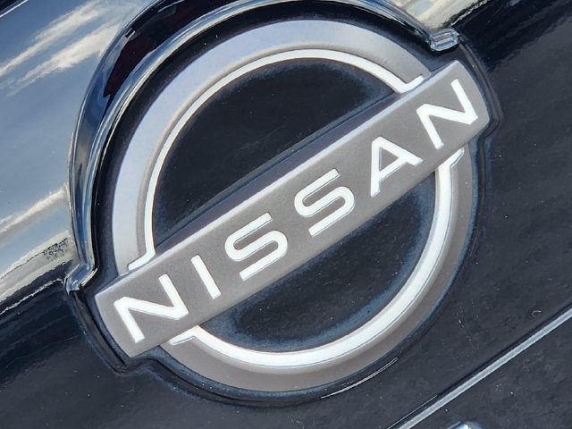 Used 2023 Nissan Rogue S FWD image 12
