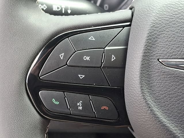 Used 2026 Chrysler Pacifica Limited w/ S Appearance Package FWD image 24
