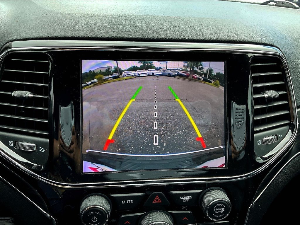 Used 2022 Jeep Grand Cherokee Limited RWD image 14