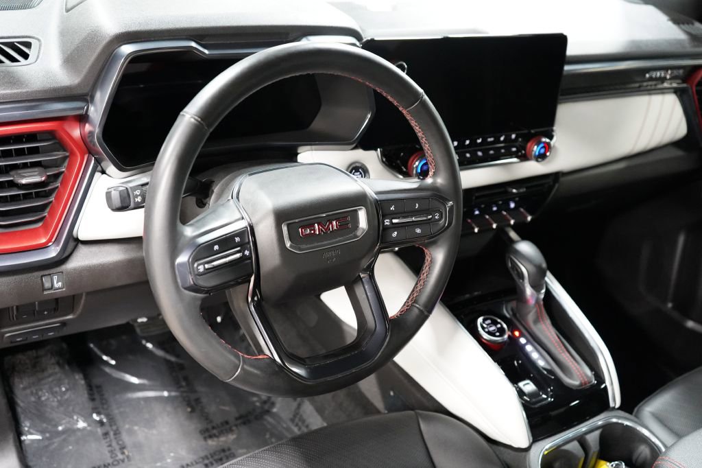 Used 2023 GMC Canyon AT4X w/ Edition 1 AWD/4WD image 10