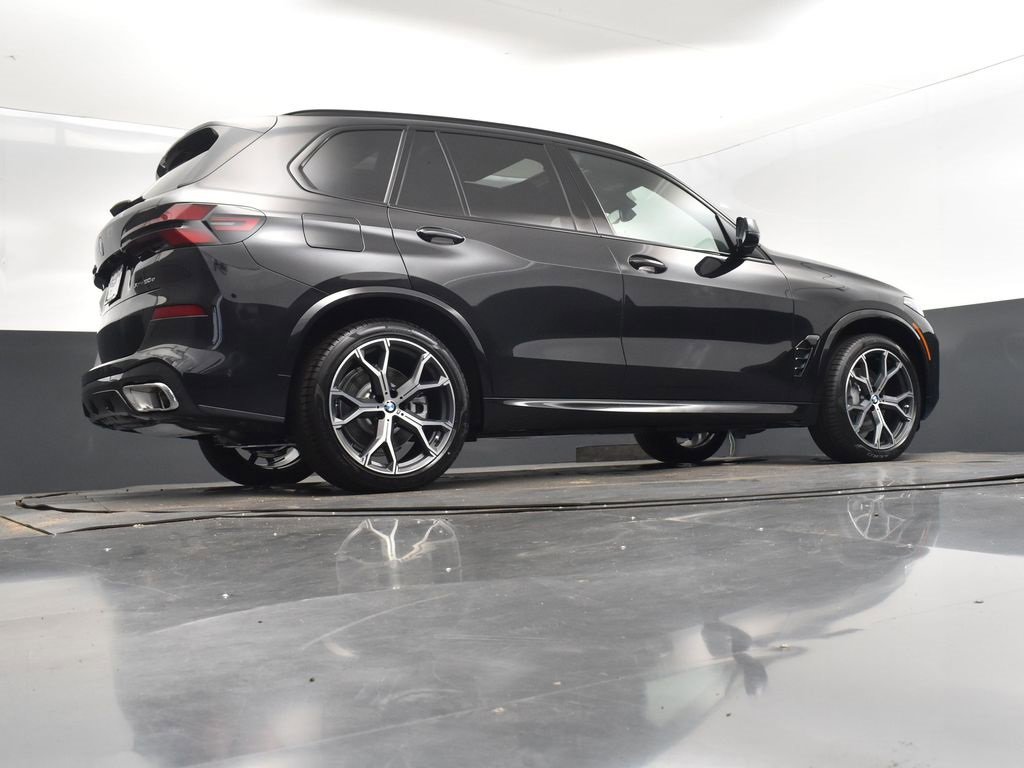 New 2026 BMW X5 xDrive50e image 42