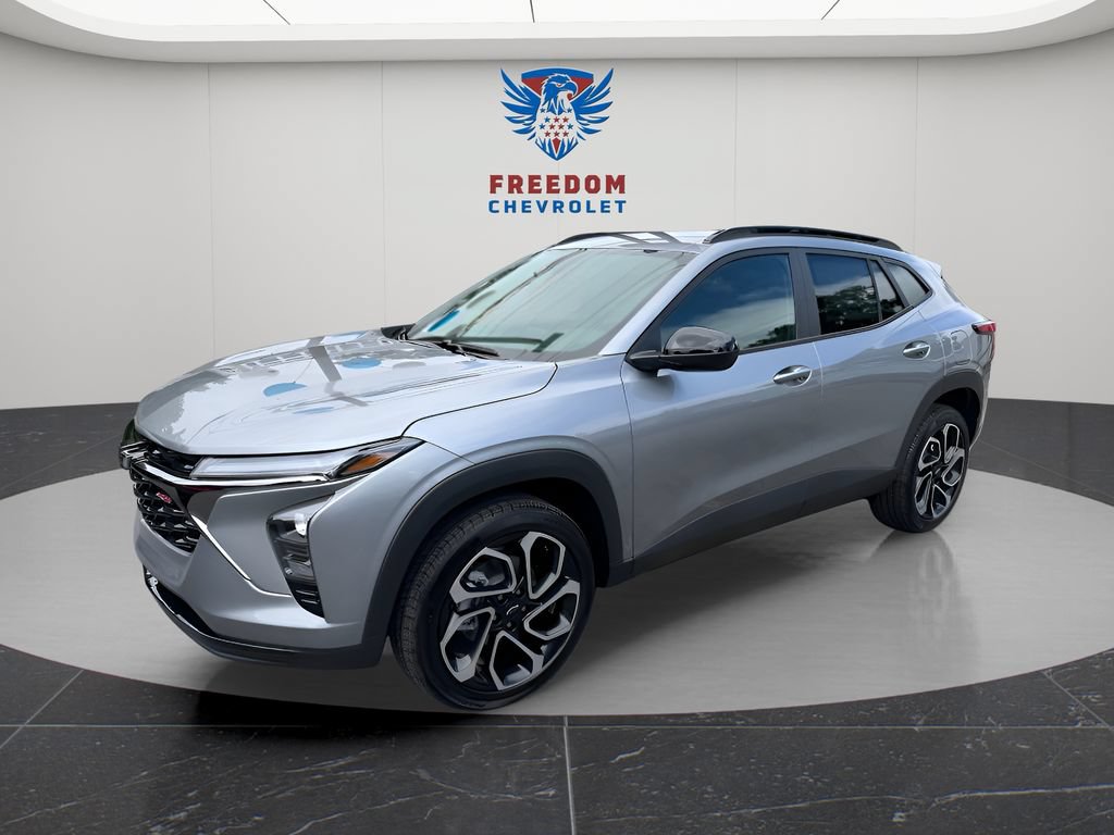 New 2026 Chevrolet Trax RS w/ Driver Confidence Package FWD image 2