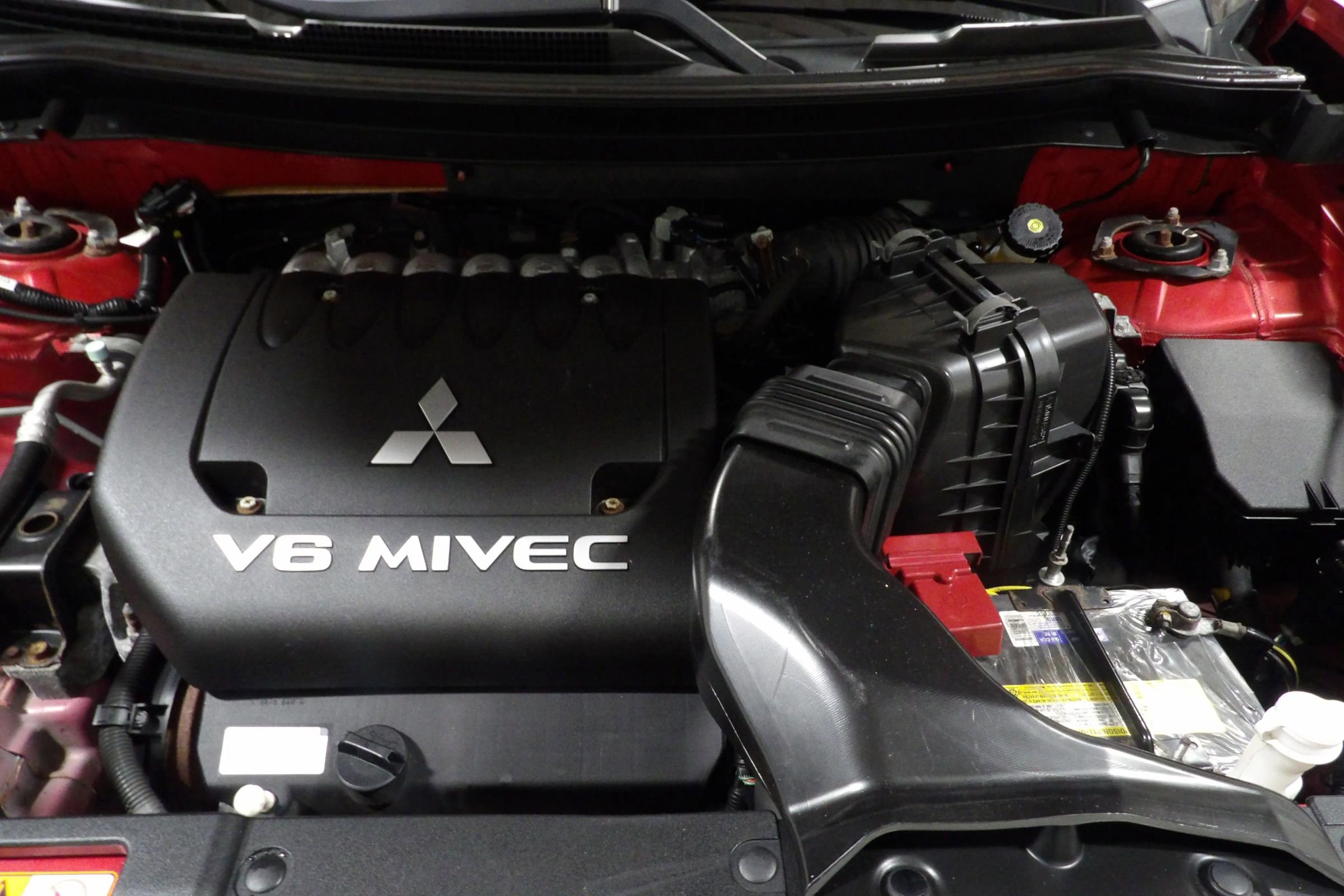 Used 2015 Mitsubishi Outlander GT image 22