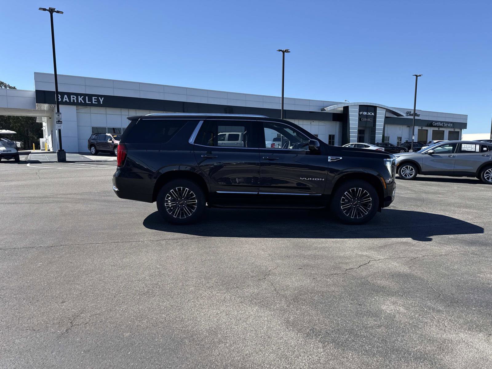 New 2026 GMC Yukon Elevation image 8