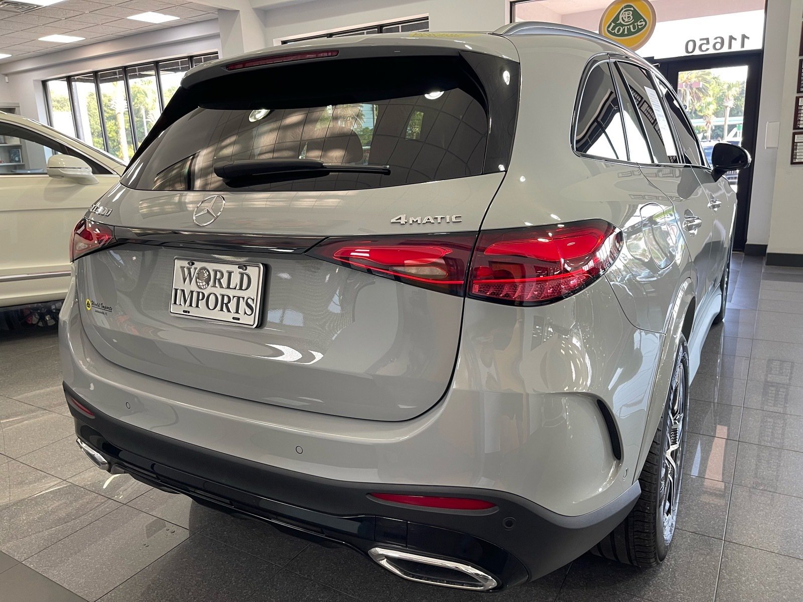 Used 2025 Mercedes-Benz GLC 300 4MATIC image 18