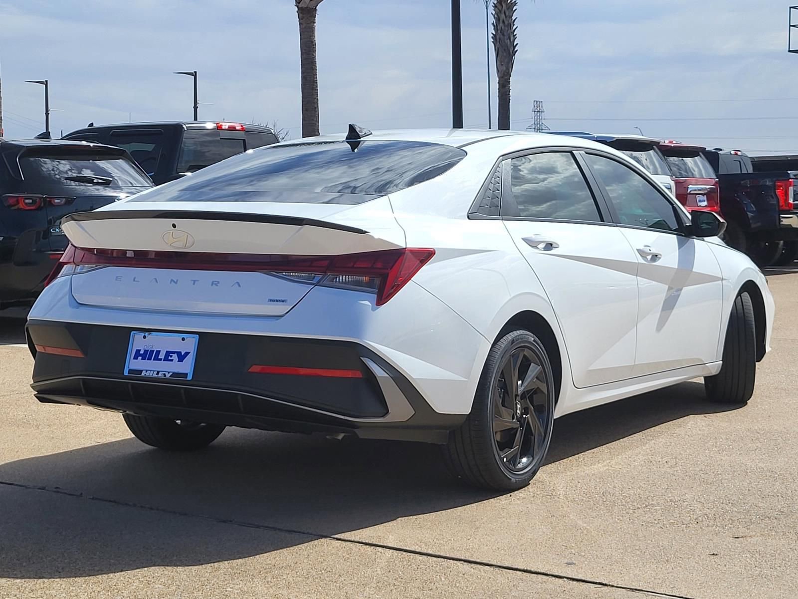 New 2026 Hyundai Elantra Sport image 4