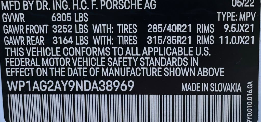 Used 2022 Porsche Cayenne GTS image 40