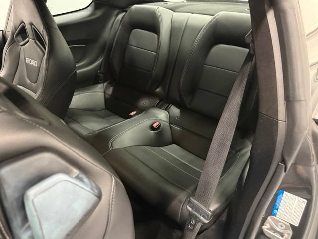 Used 2017 Ford Mustang GT Premium w/ GT Performance Package RWD image 29